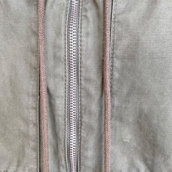 Old Navy Army Green Utility Jacket size S Draw String - Picture 9 of 12